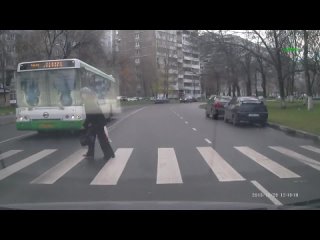 road, woman pedestrian (6 sec)